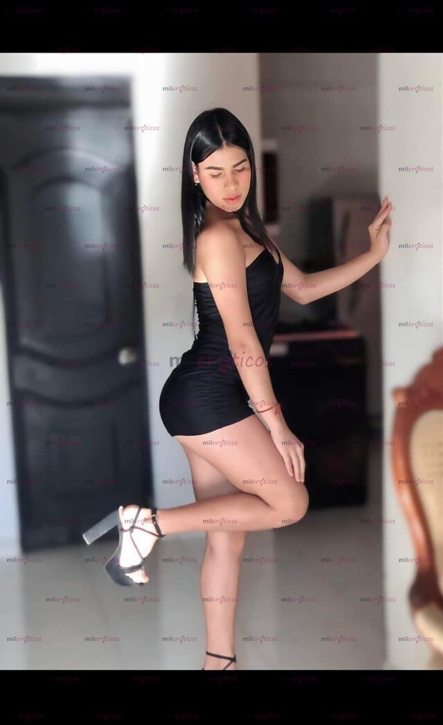 FOTOS DE FLAQUITA ARRECHA DISPUESTA ACOMPLACER TODAS TUS FANTASÍAS IAS