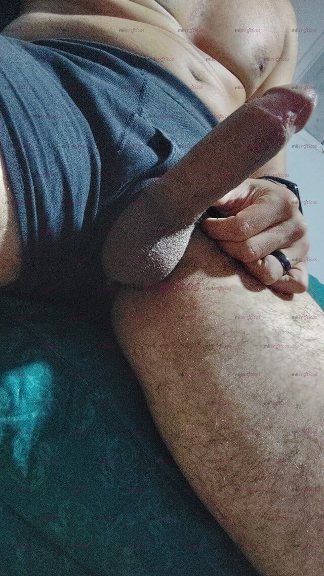 FOTOS DE JOVEN VERGON DE 25 AÑOS QUE LE GUSTA EL SEXO BUSCA SATISFACER MUJERES Y PAREJAS