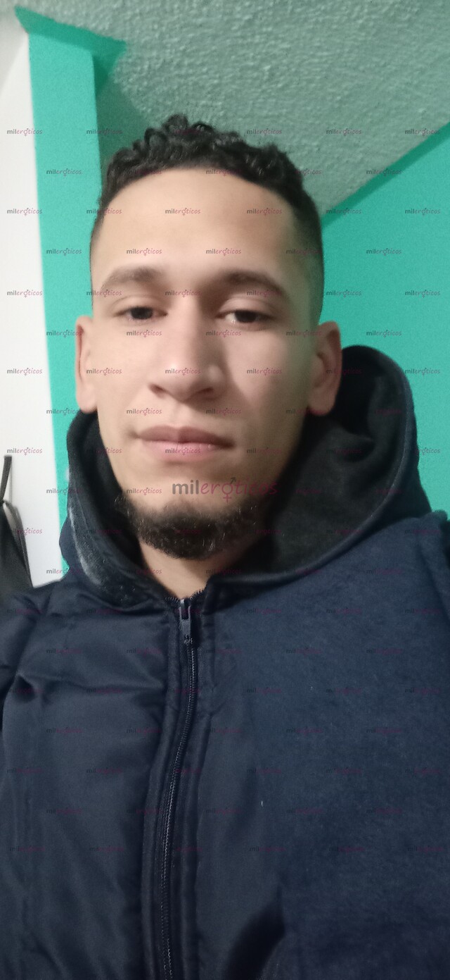 FOTOS DE SOY UN HOMBRE CALIENTE LISTO PARA COMPLACERTE TODOS TUS DESEOS SEXUALES
