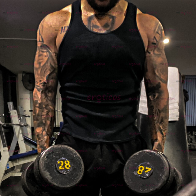 FOTOS DE CALIENTE, DOMINANTE, CON MUCHAS GANAS DE COGERTE.