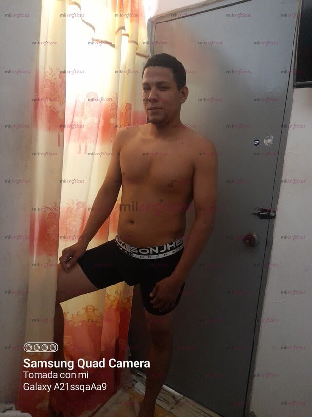 FOTOS DE HOLA ME LLAMO ALBERTO SOY UN CHICO JOVEN CALIENTE DISPUESTO HACERTE PASAR UN RIC
