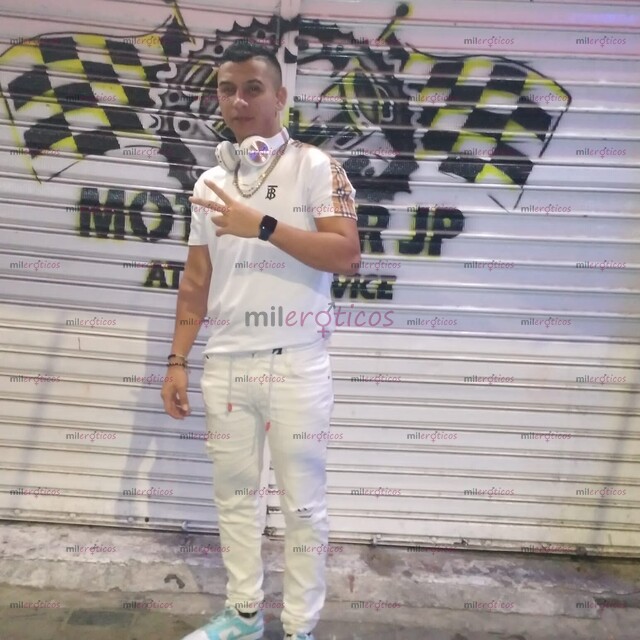 FOTOS DE DISPONIBLE 24 HORAS TENDO SITIO PARA PASARLA RICO 22CM