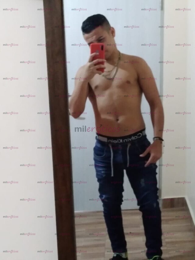 FOTOS DE ANSIOSA DE VERGA 22CM PARA COMPLACERTE FULL LECHERO