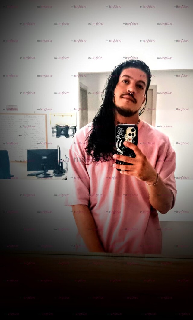 FOTOS DE HOW ABOUT I JOIN YOU FOR A WHILE, LET