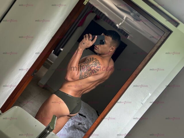 FOTOS DE MACHO TATUADO CUERPO ATLÉTICO VERGÓN DOMINANTE POCOS DÍAS EN TU CIUDAD