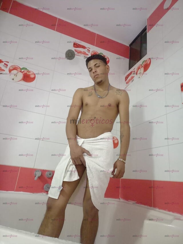 FOTOS DE DOTADO XXL KEVIN EXTRAJERAO PRIMERA VEZ EN COLOMBIA