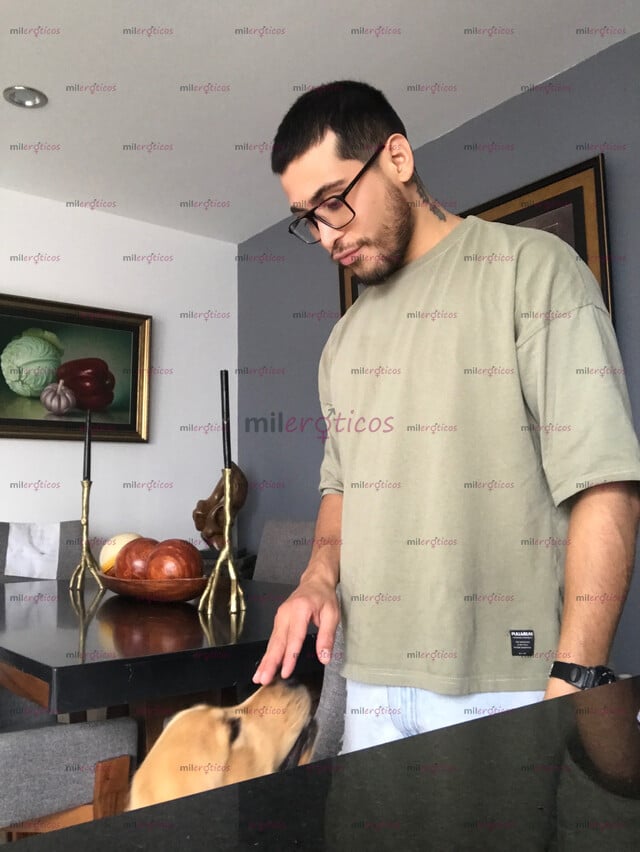 FOTOS DE CUENTO CON LUGAR MASAJE EROTICO HOMBRE A HOMBRE .