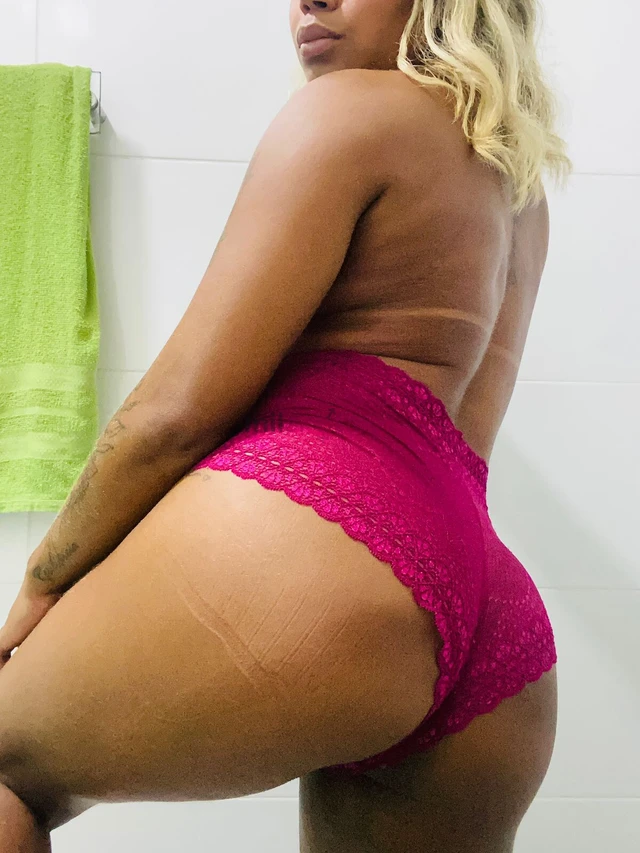 Atendimento para homens mulheres e casais realizo seu fetiche gemo gostoso pra vc nas chamadas morena da pepeca rosada vem comigo se satisfazer gostos...