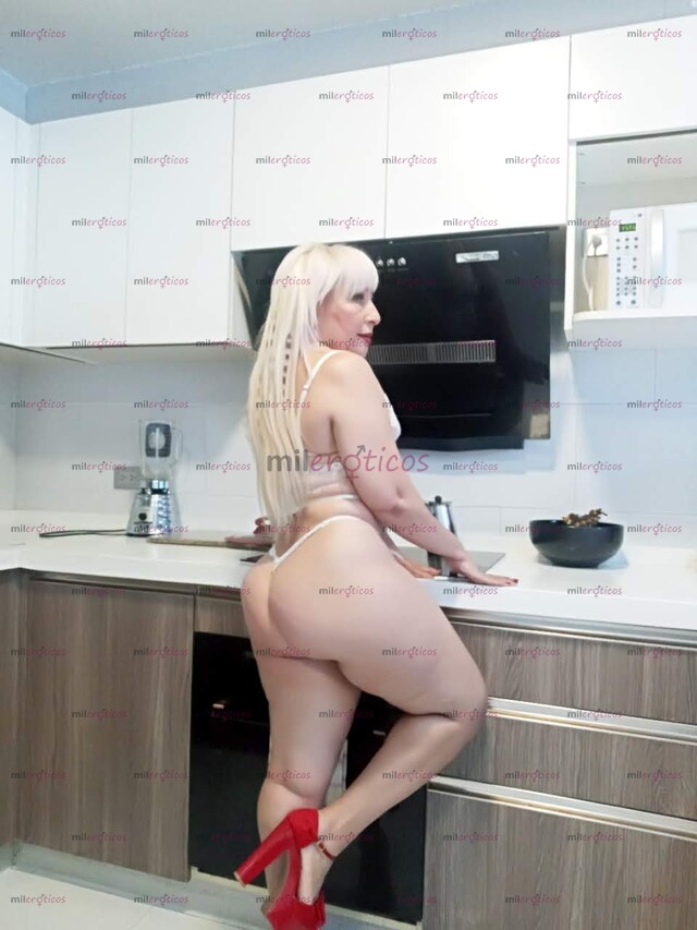 FOTOS DE LA AMERICA RICA MILF DISFRUTA DE TU MEJOR ANAL CON ESTE BOMBOM COSTEÑO