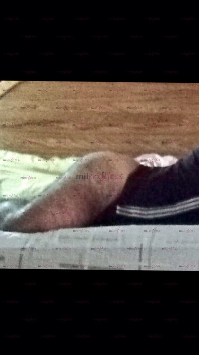 FOTOS DE ESTUDIANTE DE 23 AÑOS ÍNTER DISPUESTO A DIVERTIRSE Y PASAR UN RATO DE DIVERSIÓN