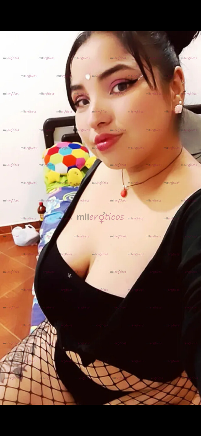 FOTOS DE HOLA MIS AMORES DANI ESTA ACA NUEVAMENTE MUY CALIENTE