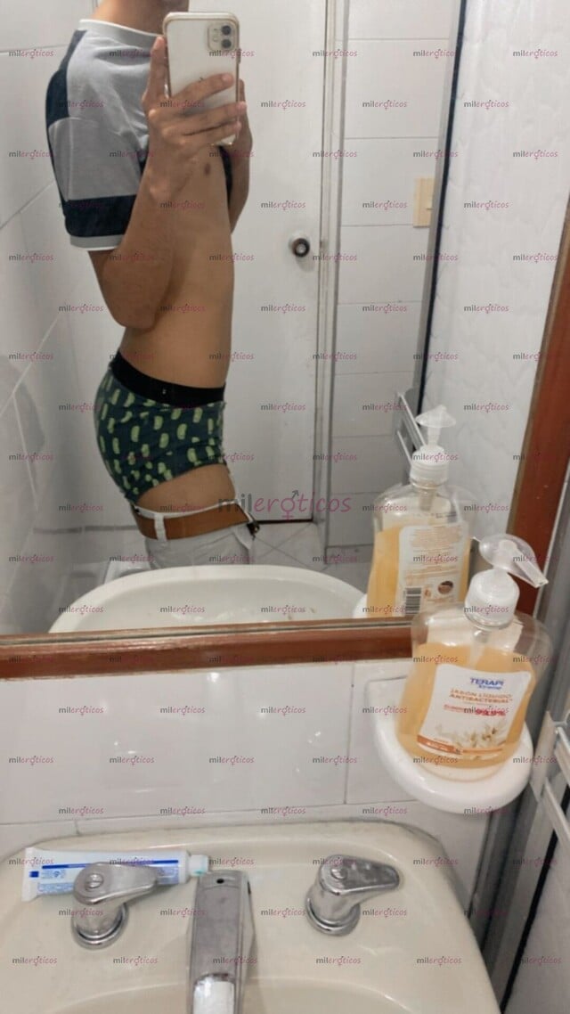 FOTOS DE MATEO ESTOY AQUI PARA CUMPLIR TUS FANTASÍAS Y VOLVERTE ADICTO A MI