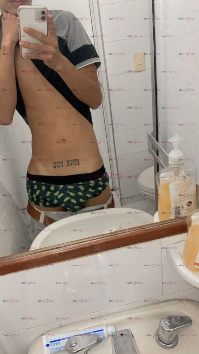FOTOS DE MATEO ESTOY AQUI PARA CUMPLIR TUS FANTASÍAS Y VOLVERTE ADICTO A MI