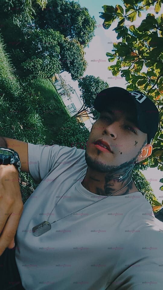 FOTOS DE HOLA SOY FREDY VERSÁTIL TENGO 27 AÑOS COMPLACIENTE PARCHADO