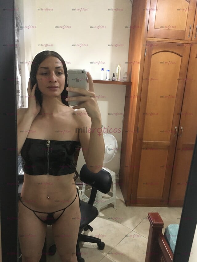 FOTOS DE SOLO DOMICILIOS WHATSAPP 3105247391 MICKEY PASIVA AL 100%