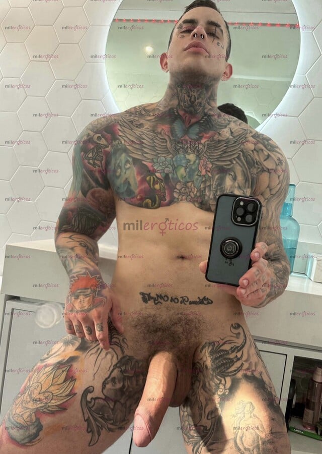 FOTOS DE MACHO TATUADO VERGON XXL LECHERO Y MORBOSO
