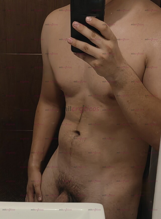 FOTOS DE MAX, JOVEN DOTADO, CALIENTE, DISCRETO Y LECHOSO. ADORO SIEMPRE COMPLACERTE
