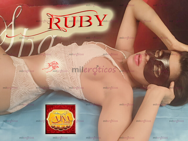 FOTOS DE CHICAS LINDAS Y APASIONADAS LLEGAN A AJNA SPA