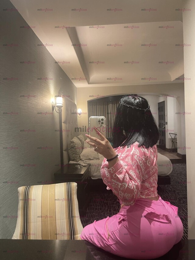 FOTOS DE QUÉ ESPERAS, ESTOY DIVINA, RICO BOMBONCITO.