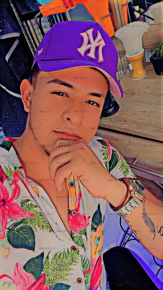 FOTOS DE HOLA, SOY UN CHICO SEDIENTO DE PLACER CONTACTAME