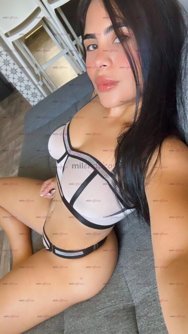 FOTOS DE SASHA HERMOSA COLOMBIANA 100% NATURAL OJOS MIEL CASTAÑA CHICA VIP