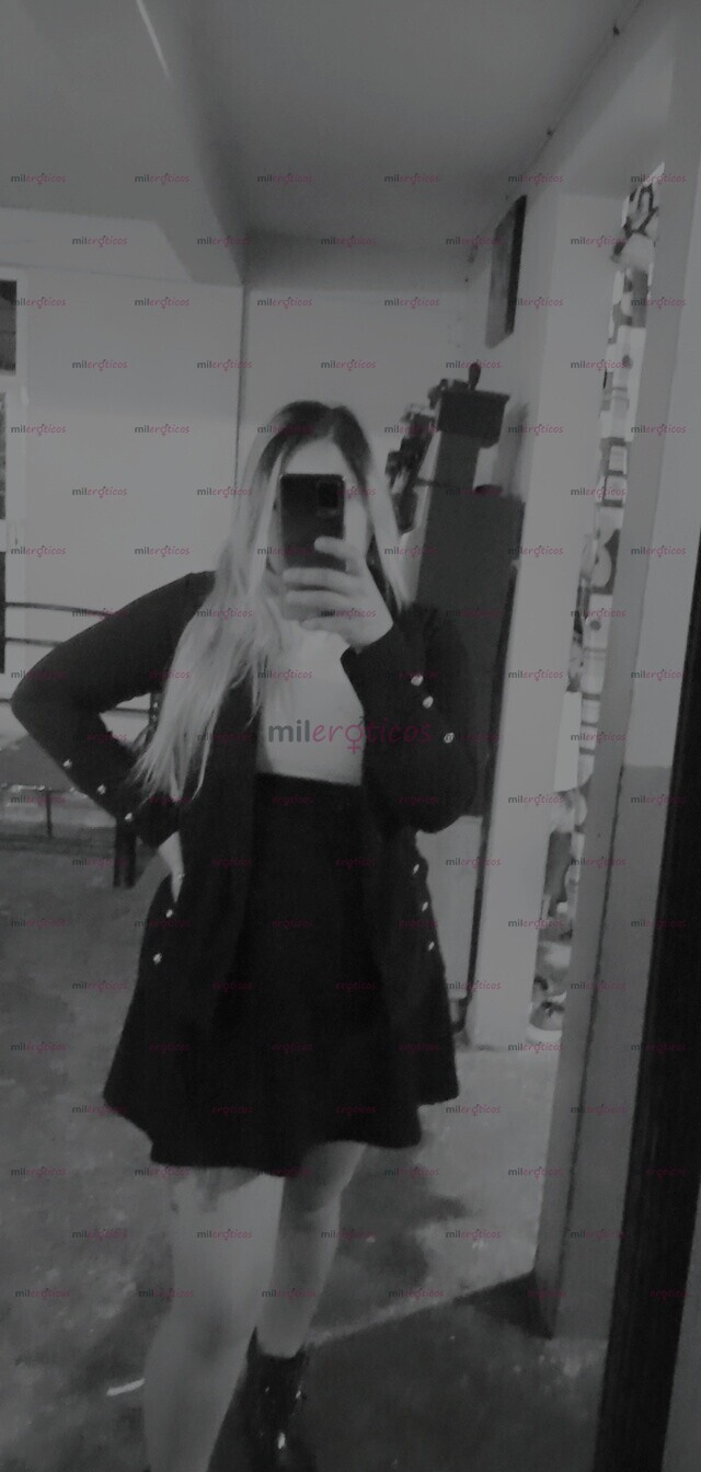 FOTOS DE SCARLETT CHICA SEXY Y CALIENTE DE 23 AÑOS.......................................