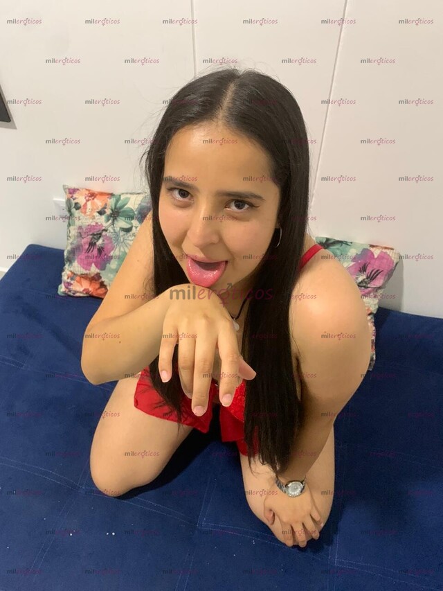 FOTOS DE TU ANGELITO LLEGO A ENCENDER TUS MAÑANAS CON MIS RICAS TETAS