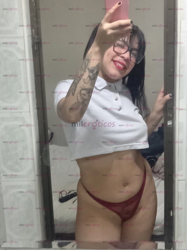 FOTOS DE HOLA MIS AMORES SOY UNA CHICA MUY DIVERTIDA ME ENCANTA PASARLA BIEN TENGO 18 AÑI