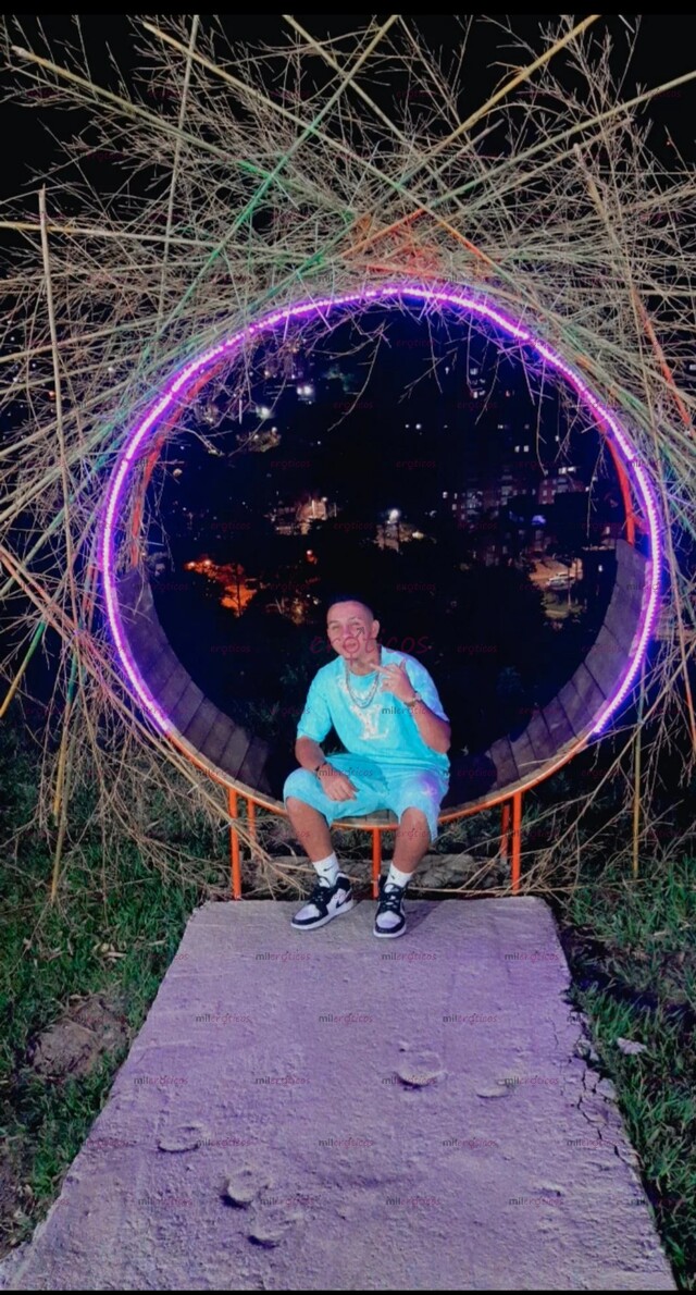 FOTOS DE OEE LLEGO.TU.CHICO.VARONIL ACTIVO EDUCADO.VERGON.LECHERO