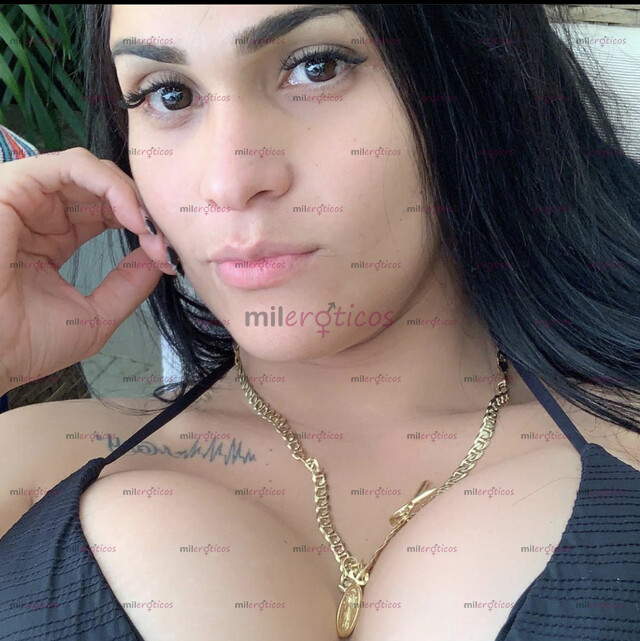 FOTOS DE DELICIOSA Y SEXY PELINEGRA CON GRANDES ATRIBUTOS