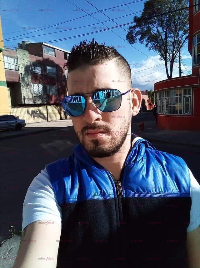 FOTOS DE PAISITA ARDIENTE Y BIEN ARRECHO PUES MI AMOR PARA COMPLACERTE AL MÁXIMO