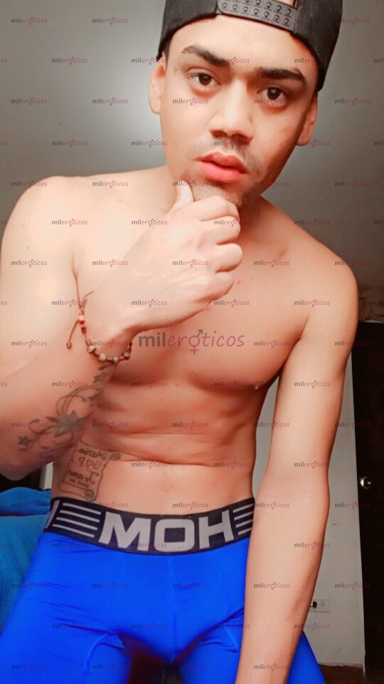 FOTOS DE ME LLAMO ARON TENGO 24 AÑOS Y ME ENCANTA EL SEXSO