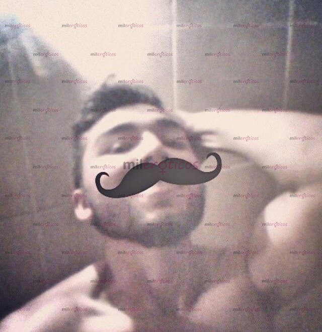 FOTOS DE EL MUCHACHO DE LA BARBA. LA PASAMOS BIEN ?