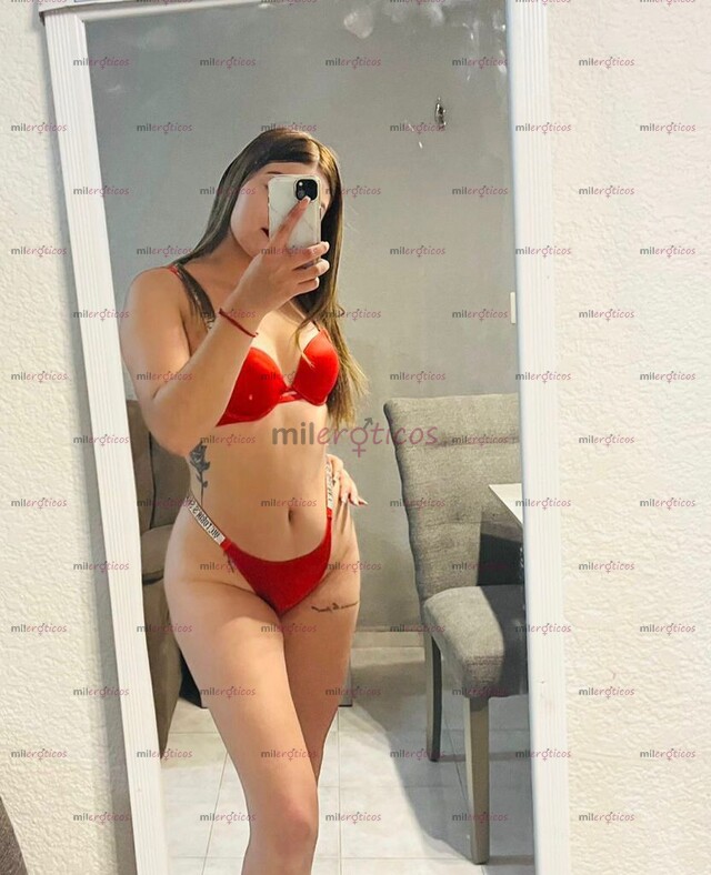 FOTOS DE ESCARLETH GÜERITA NALGONA BONITA FIESTERA Y MUY HORNY