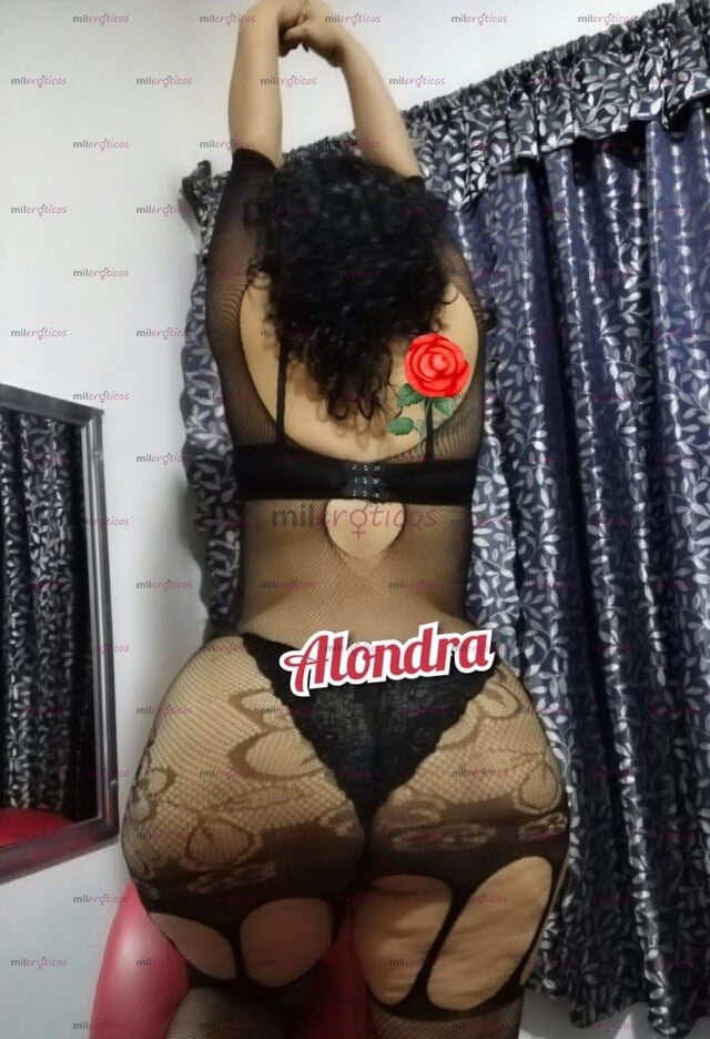FOTOS DE ALONDRA CHICA GUAPA CURVILINEA SUPER SEXY ME ENCANTA LA LENCERIA AMOR.