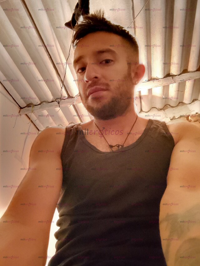 FOTOS DE HOMBRE ARRECHO Y APASIONADO VIENE A COMPLACERTE BELLA MUJER