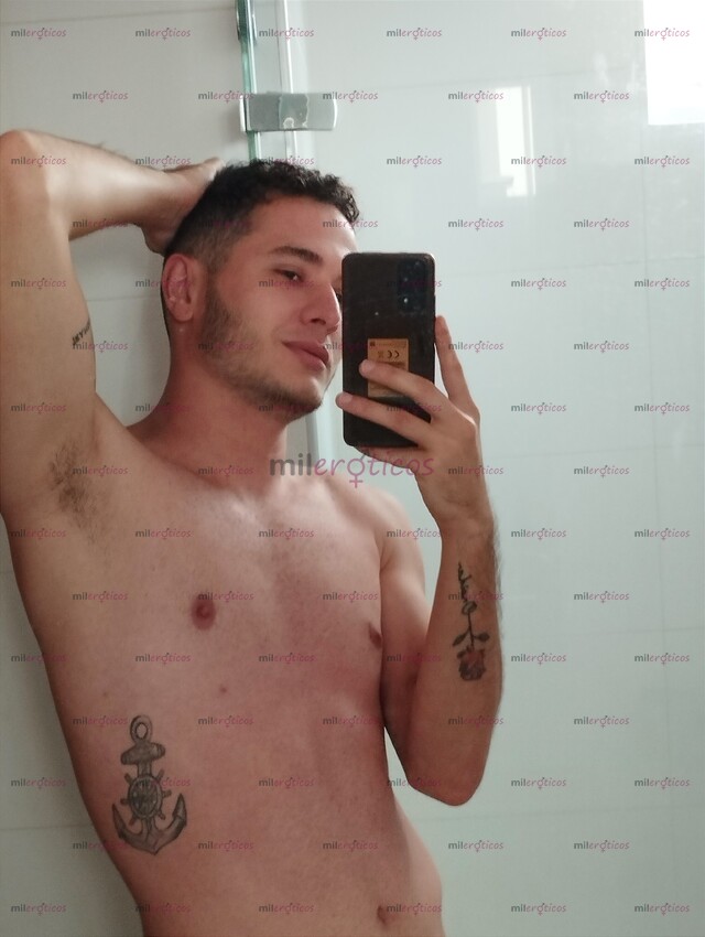 FOTOS DE LUIS ANDRÉS RECIÉN LLEGADO A LA CIUDAD