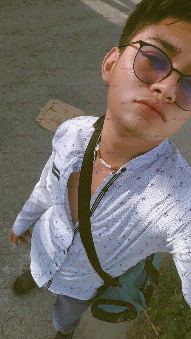 FOTOS DE HOLA ME LLAMO ANTONI TENGO 23 AÑOS DISPONIBLE 24HRS PASIVO O ACTIVO $900 SIN LU