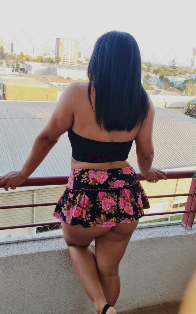 Soy una linda morena divertida y atrevida dispuesta a complacer todas tus fantasias servicio a domicilio o motel sexo vaginal y oral anal por un adici...