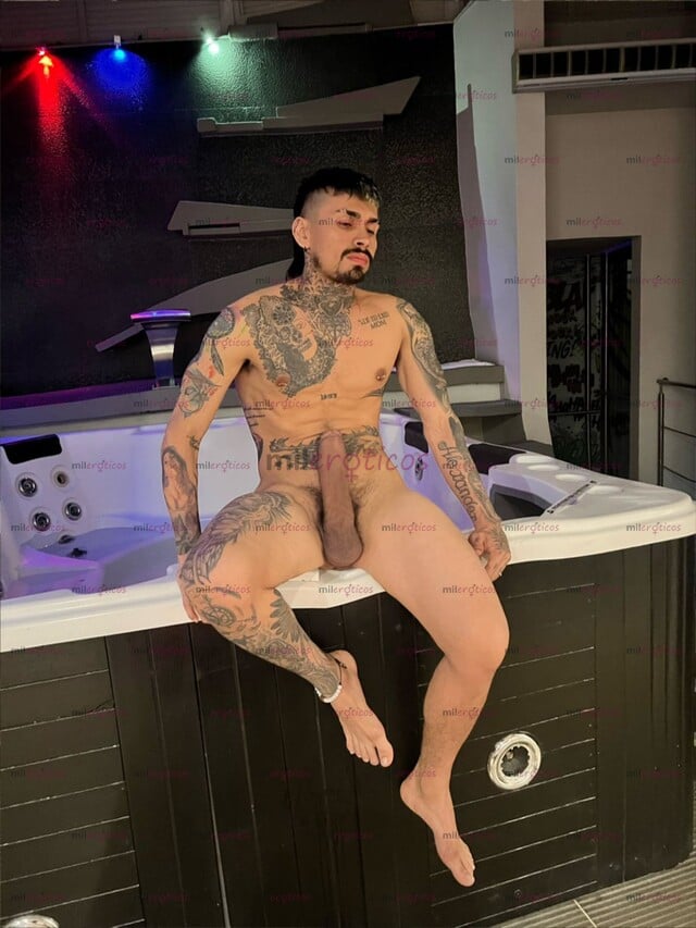 FOTOS DE 23CM DE VERGA DURA Y ARRECHO, TATUADO SERIO CON SITIO DISPONIBLE