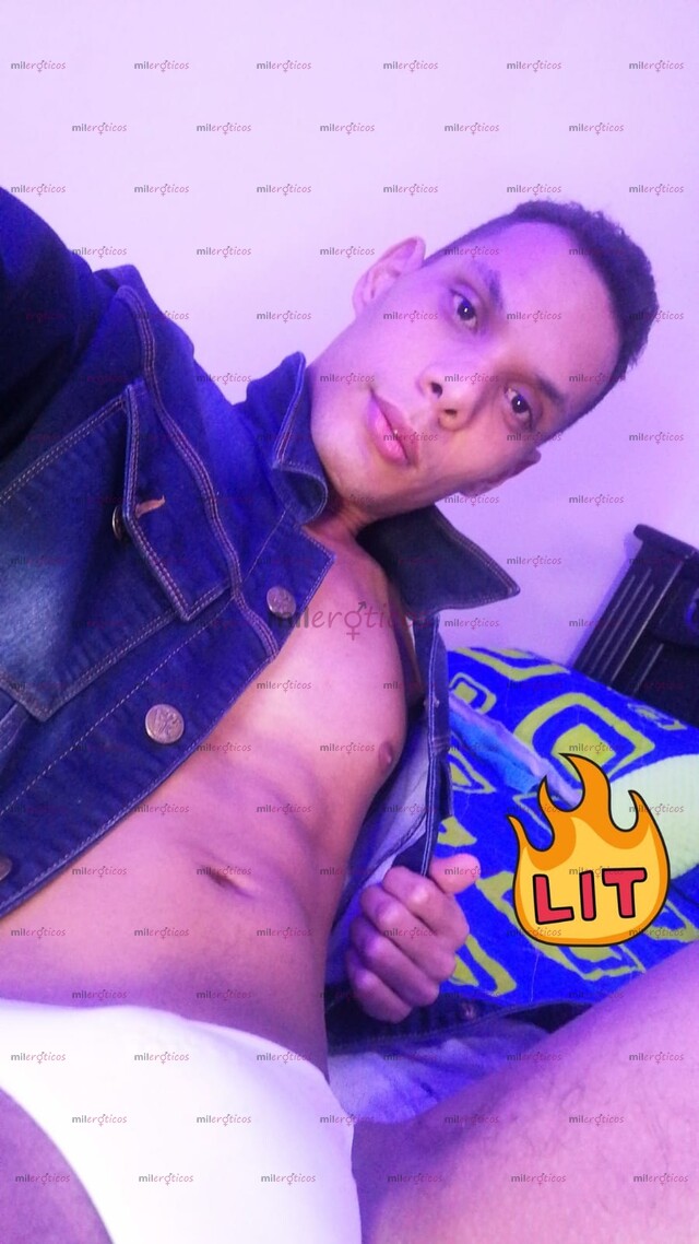 FOTOS DE FLACO ACTIVO DOTADO CON 20 CM BUSCANDO DAR PLACER