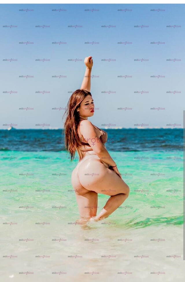 FOTOS DE BEBITA NUEVA EN EL AMBIENTE CON UNA PUSHI MOJADITA Y APRETADITA