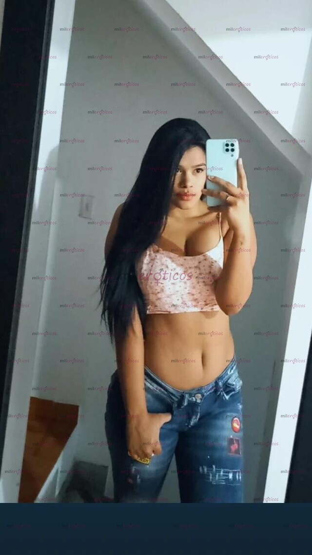 FOTOS DE CARISMATICA, COMPLACIENTE Y CACHONDA COLOMBIANA DE SENOS GRANDES