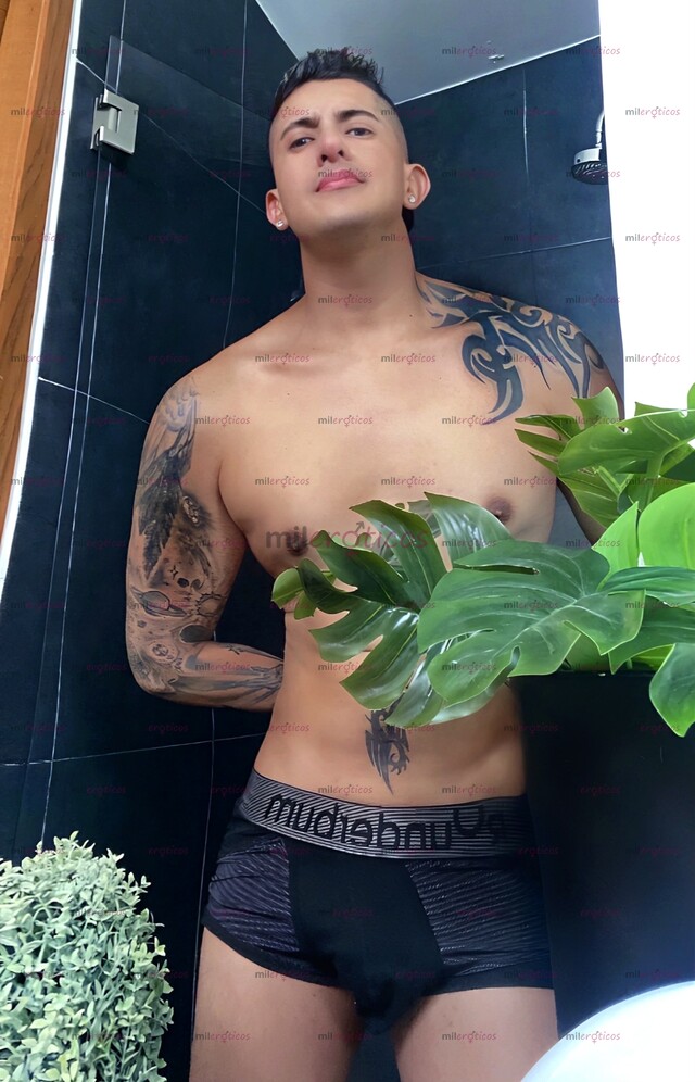 FOTOS DE MACHO COLOMBIANO BISEXUAL VERGON 20 CM DE VERGA HAMABLE YA 5510714859