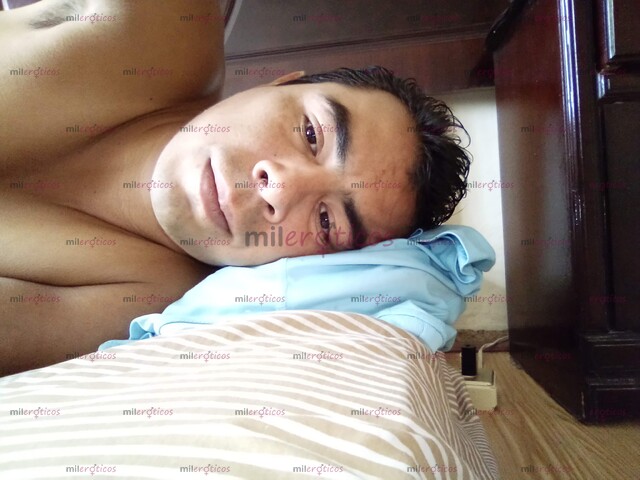 FOTOS DE GIGOLO INICIANDO, SUPER CABALLEROSO , ATENTO Y BUENA ONDA.