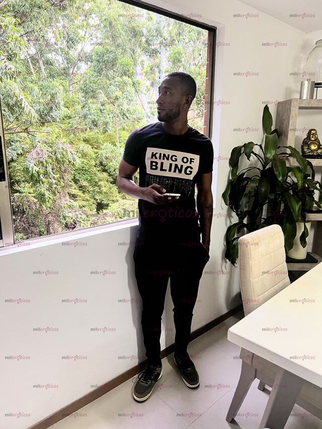 FOTOS DE AQUILES ESCORT INTERNACIONAL SUPER DOTADO