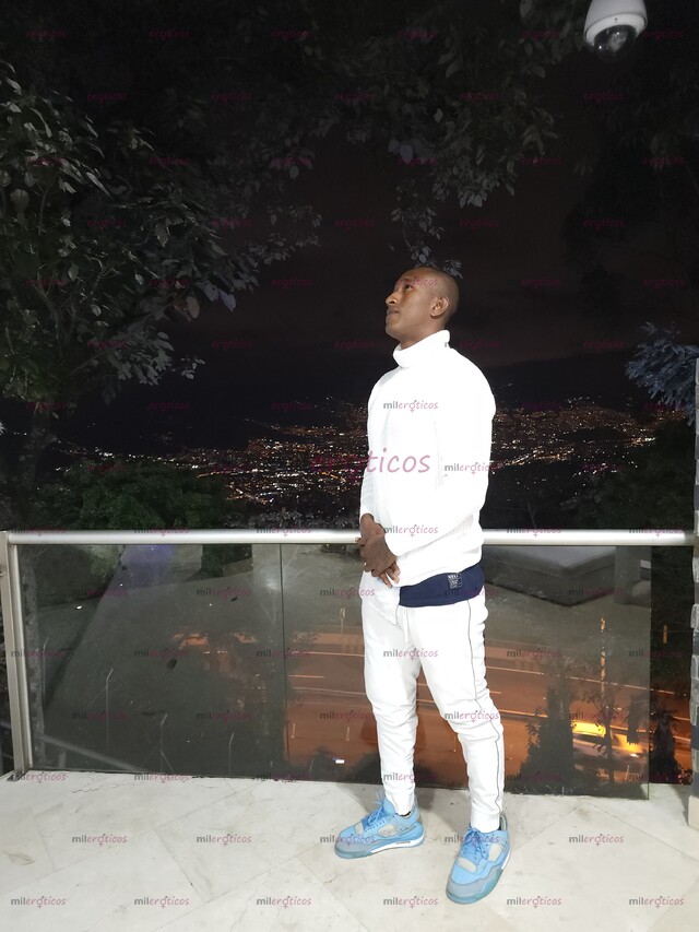 FOTOS DE AQUILES ESCORT INTERNACIONAL SUPER DOTADO