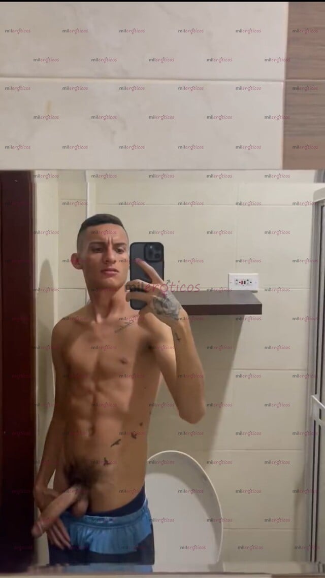 FOTOS DE JOVEN FLACO LAMPIÑO 21 AÑO MUY COMPLACIENTE PARA EL SEXO