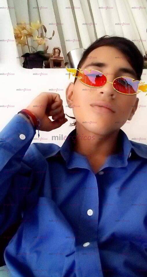 FOTOS DE HOMBRE JOVEN, LATINO MORENO. COMPLACIENTE, SERVICIAL, MASAJES,FETICHES