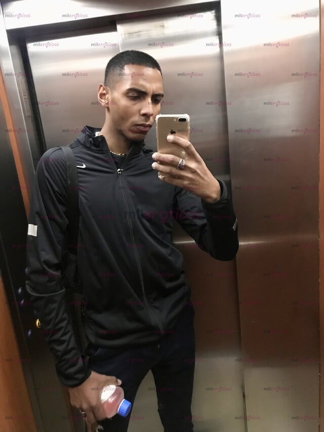 FOTOS DE COLOMBIANO DE 1 93 CM VERGON MORBOSO Y FETICHISTA DE VISITA